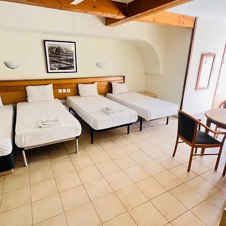 Quad 3629 Apartmanhotel