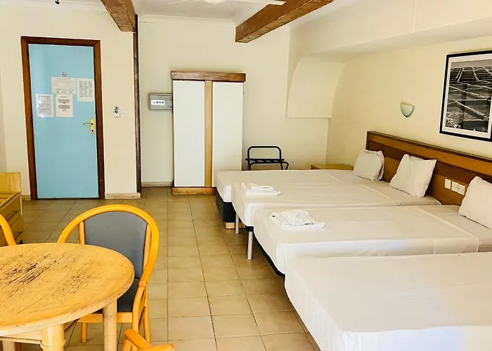 Quad 2936 St. Paul's Bay