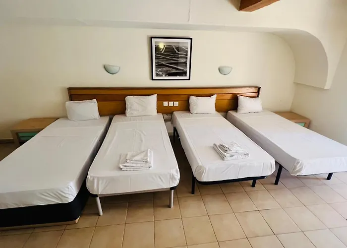 Quad 2936 St. Paul's Bay