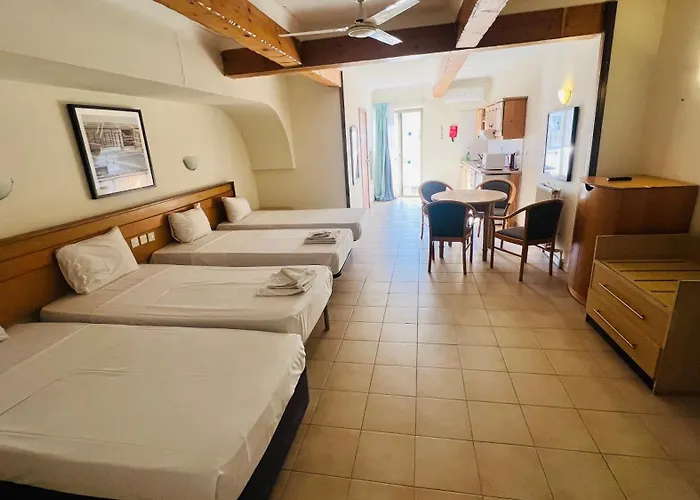 Aparthotel Quad 2936 St. Paul's Bay